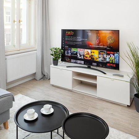 Prague Days - Minimalist Apartment - Easy City Access Dış mekan fotoğraf